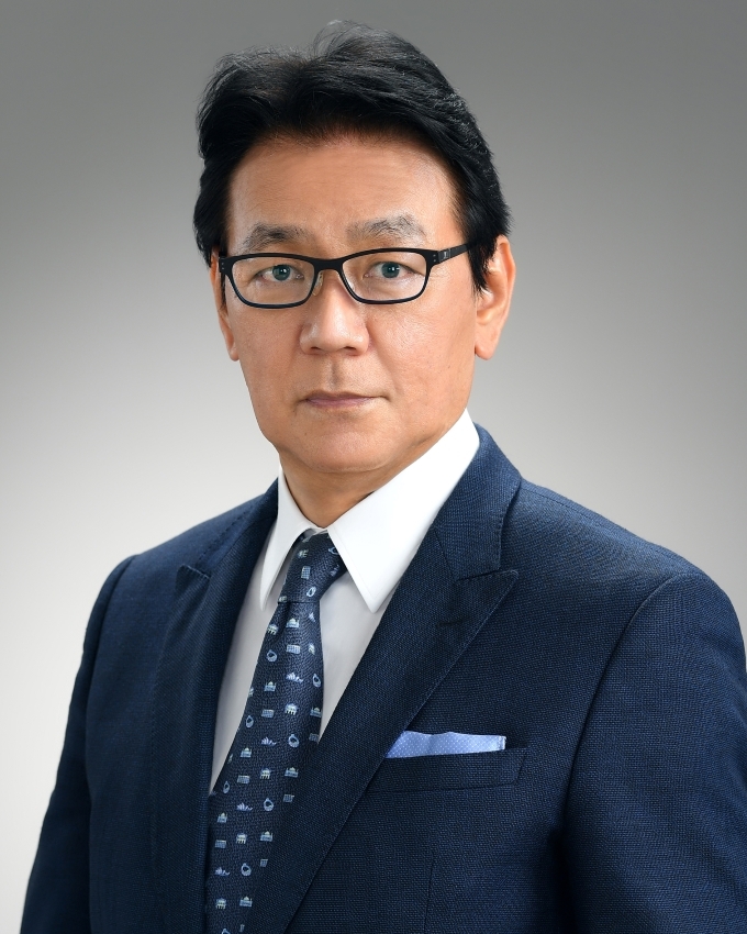 Aikou Okamoto, M. D. , Ph. D. (Chief Professor, Chairman, Department of Obstetrics and Gynecology, The Jikei University School of Medicine)
      